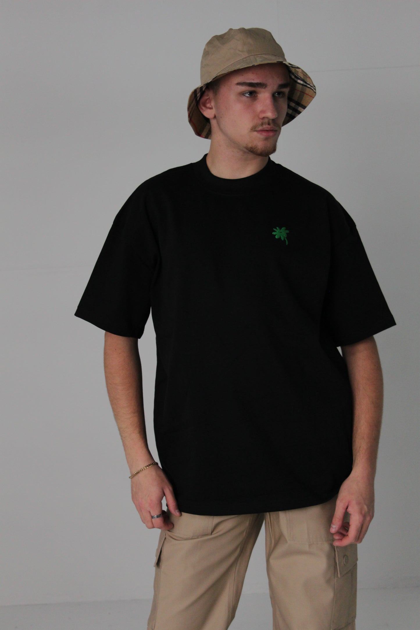 Clamp Short Sleeve Oversized Graphic Tee